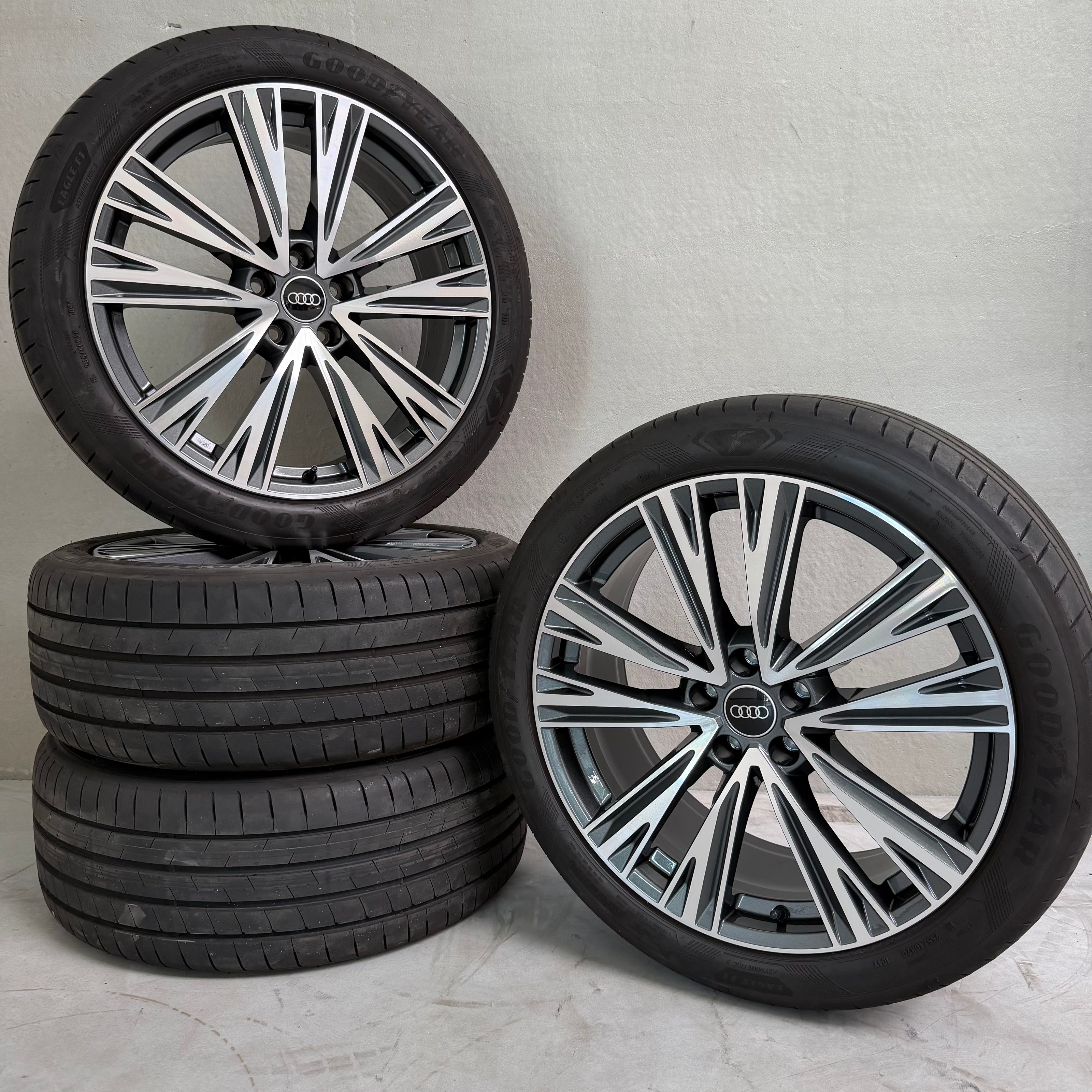 20 INCH ORIGINELE AUDI A6 S6 VELGEN MET ZOMERBANDEN
