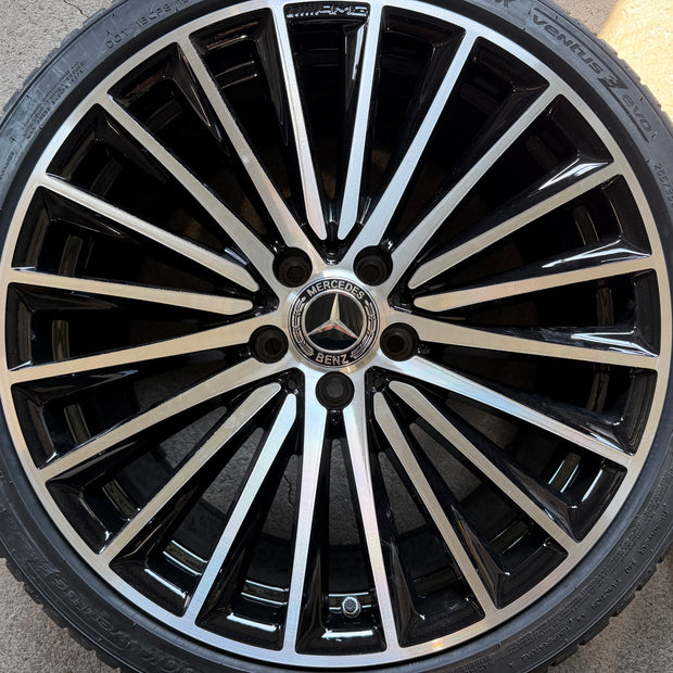 19 inch Origineel Mercedes C klasse W206 velgen met zomerbandenbanden